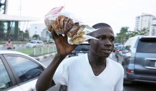 Onye na-ere ahịa mbugharị