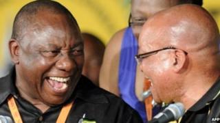 Le président Jacob Zuma nie toute accusation de règlement de comptes contre Pravin Gordhan.