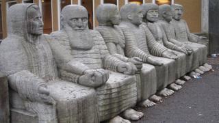 A escultura "after Bath", em Estocolmo