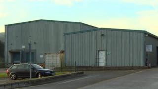 Avana Bakeries yn Rogerstone