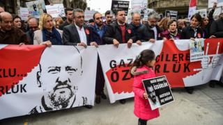 Tutuklu gazetecilerle dayanışma eylemi