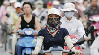 Nước và không khí quanh khu vực kho hàng bị cháy của Công ty Rạng Đông hiện đều có thủy ngân, nồng độ vượt ngưỡng an toàn 10 - 30 lần (Ảnh minh họa)