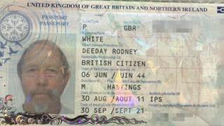 Imagem mostra página de passaporte com informações de identificação de Deeday Rodney, batizado em homenagem ao Dia D, na Segunda Guerra