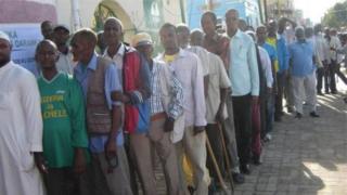 Dad isu diiwaangelinayay doorashada maanta loo dareerayo