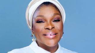 Haleemat Busari ti ṣiṣẹ pẹlu awọn ileeṣẹ aladani gẹgẹ bi amofin ati onimọ nipa okoowo.