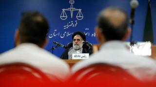 دادگاه انقلاب