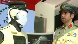 Robot Police Dubai