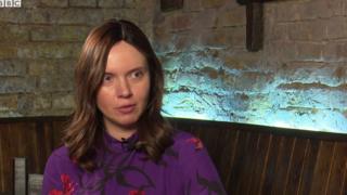 Яніна Соколова за сім місяців пройшла сеанси променевих та хіміотерапій, а ще провела десятки телеефірів