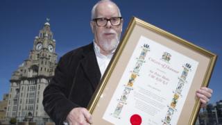 Sir Peter Blake with the Citizen of Honour award