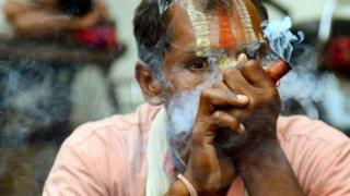 印度大麻(图片来源:Diptendu Dutta/Stringer/Getty)