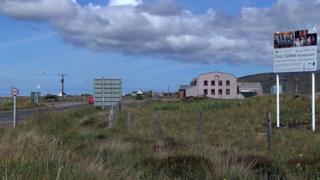 An làrach far an tèid Cnoc Soilleir a thogail.