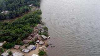 Bakassi waxay Nayjeeriya u deysay Kaameruun 2008
