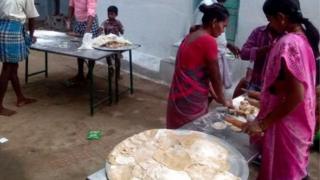 கிராம மக்கள்