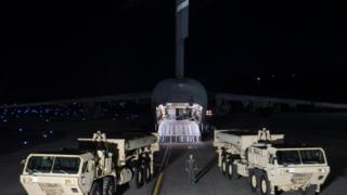 萨德导弹防御系统3月6日运抵韩国首尔乌山空军基地