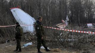 2010-жылдын 10-апрелинде Президент Лех Качиньский жана чоң өкмөттүк делегация бараткан учак Смоленсктеги аэродромго конгону жатып кырсыкка кабылган.