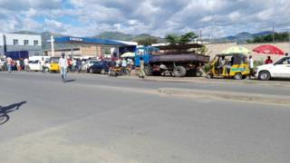 Imodokari nyinshi zitondera igitoro