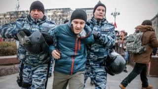 Задержание ОМОНом