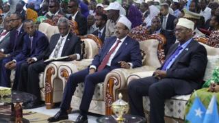 Madaxweynaha Federaalka Soomaaliya Maxamed Cabdullaahi Farmaajo oo ka qaybgalaya caleemo-saarka madaxweynaha Galmudug Axmed Ducaale Geelle Xaaf