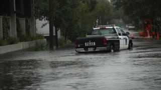 Calle inundada en Carolina del Sur.