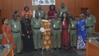Àwòran àwọn Àjọ ọmọoogun àti ẹgbẹ náà