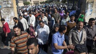عمال الغزل والنسيج في المحلة الكبرى بدلتا مصر