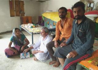 સરવૈયા પરિવારની તસવીર