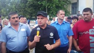 Полицейские и общественность в Лощиновке