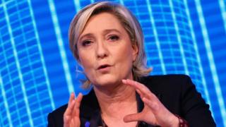 Le Pen ari mu bagwanira ikibanza c'umukuru w'igihugu mu Bufaransa