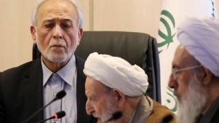 برخی از اعضای شورای نگهبان همچون محمد یزدی در جلسه امروز مجمع حاضر بودند