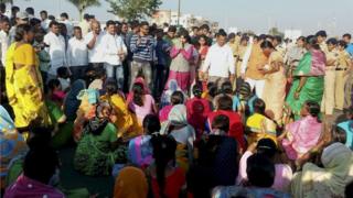 The women activists protesting after they were stopped in the town of Supa