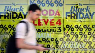 FGTS e juro baixo animam consumo, mas desemprego e incerteza ainda impedem 'PIBão' FGTS e juro baixo animam consumo, mas desemprego e incerteza ainda impedem 'PIBão'