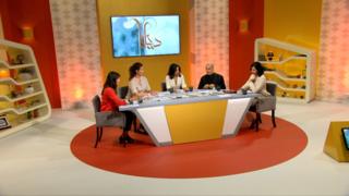 صورة من حلقة دنيانا عن تدخل الدين في الأعمال الفنية.