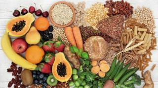 Fruits, wholemeal grains and healthy oils