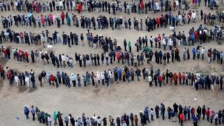 Kenyans line up to vote in 2017 elections