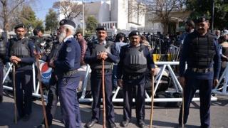 سپریم کورٹ، پولیس