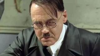 Bruno Ganz jouant Adolf Hitler dans Downfall