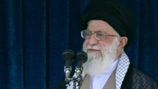 هشدار آیتالله خامنهای درباره توطئه دشمن خارجی و اسراف داخلی