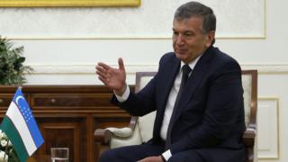 Ўзбекистон муваққат президенти Шавкат Мирзиёев.