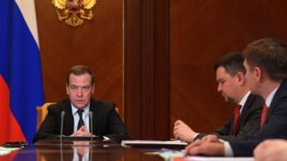 Медведев на заседании правительства
