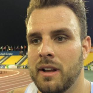 Aled Sion Davies wedi'r fuddugoliaeth