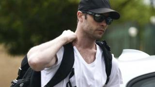 Oscar Pistorius reports for community service at the Garsfontein police station in Pretoria, 14 November