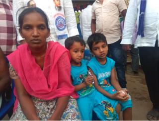 బక్కి శ్రీను భార్యాపిల్లలు