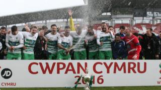 Dathlu curo Airbus 2-0 yn rownd derfynol Cwpan Cymru