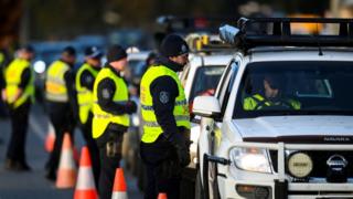 New South Wales police check vehicles on border - 8 July