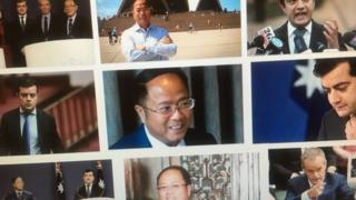 黃向墨被指多次向澳洲不同政黨捐款,與許多澳洲政客也有十分緊密的關係。