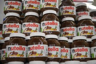 Nutella kavanozları