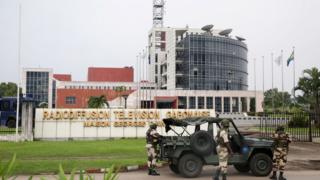 Inyubakwa ikoreramwo radiyo na television vya Gabon, i Libreville, abajejwe umutekano bayiri imbere uno munsi itariki 07/01/2019