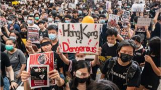ဟောင်ကောင်မှာ ဆန္ဒပြပွဲတွေကြောင့် လေယာဉ်ခရီးစဉ်တွေ ဖျက်သိမ်း