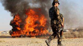 Queima de drogas em Helmand, no Afeganistão, em 2 de novembro
