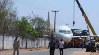 A320 accidentally falls from crane in Hyderabad, India 10 April 2016